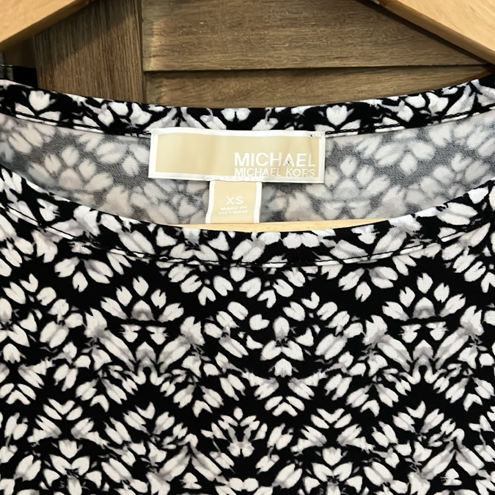 Michael Kors long sleeve dress size XS - Picture 2 of 5